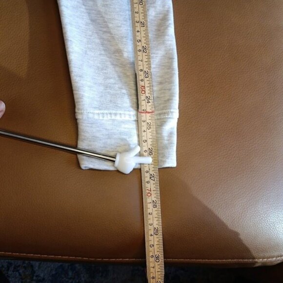 Lou & Grey Signature Soft Plush Light Gray Heathered Raglan Sweatshirt Size M - Picture 5 of 8